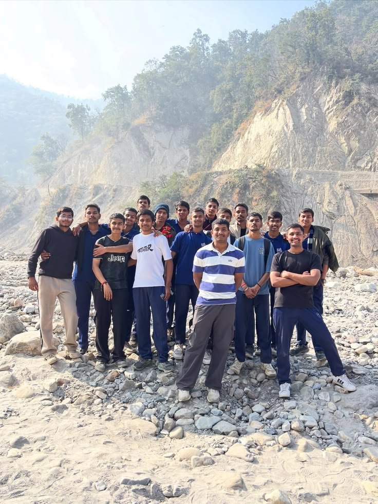 Trekking in Rishikesh – best trekking packages with certified guides